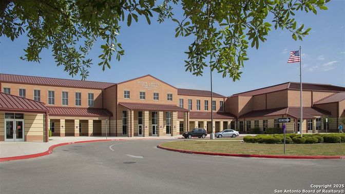 Exterior, Facade, Condo Building