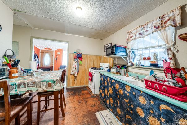 Dining room, Interior