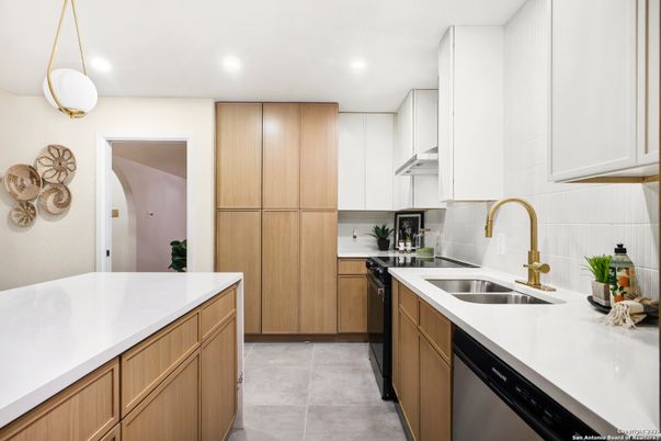 Interior, Kitchen, Pendant Lights, Recessed Lighting