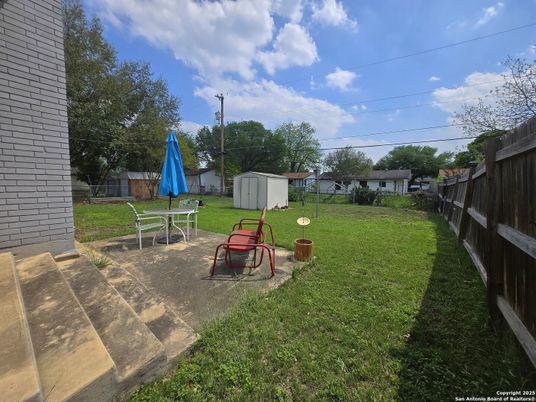 Backyard, Exterior