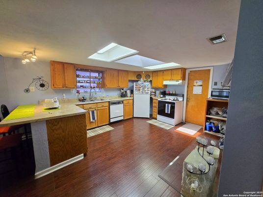 Interior, Kitchen, Wood Texture Flooring
