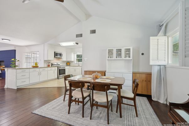 Dining room, Interior, Kitchen, Stainless Steel Appliances, Wood Texture Flooring