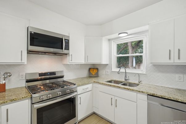 Interior, Kitchen, Stainless Steel Appliances, Wood Texture Flooring