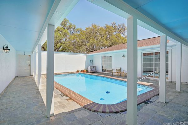 Exterior, Pool