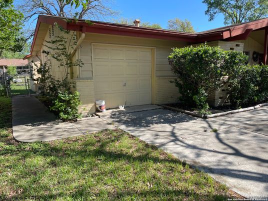 Detached Garage, Exterior
