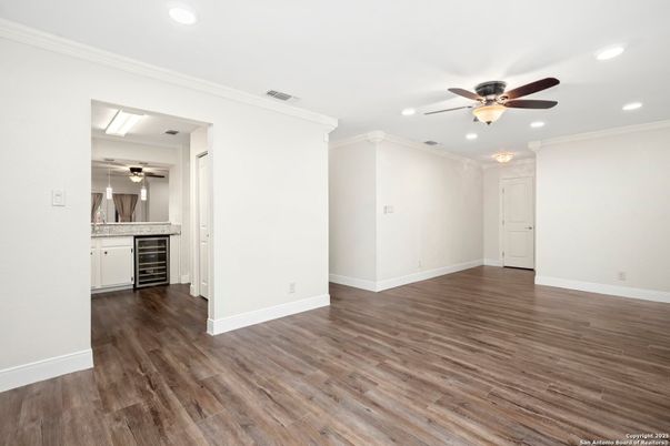 Empty room, Interior, Recessed Lighting, Wood Texture Flooring