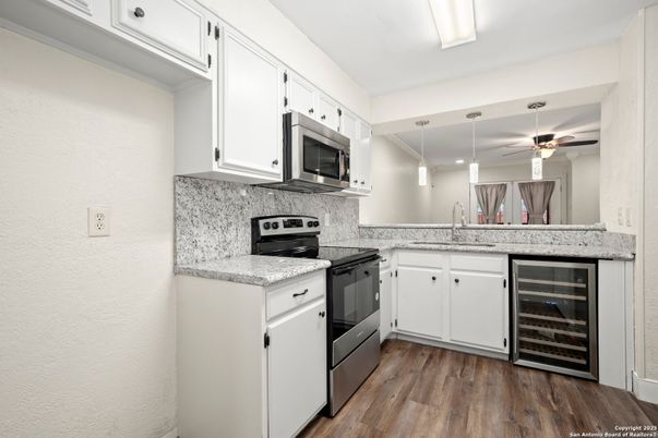 Interior, Kitchen, Pendant Lights, Recessed Lighting, Wood Texture Flooring