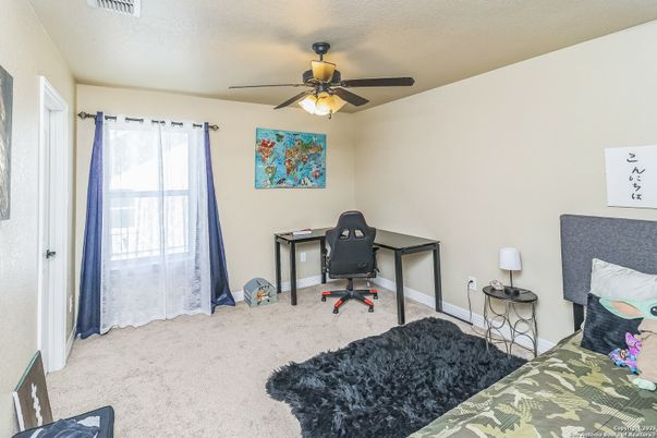 Home Office, Interior