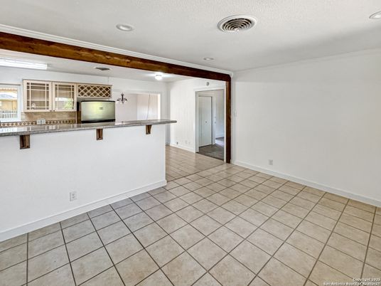Empty room, Interior, Recessed Lighting, Wooden Beams
