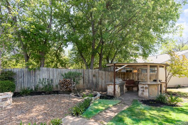 Exterior, Hot Tub
