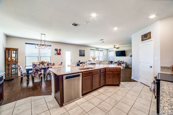 Dining room, Interior, Kitchen, Pendant Lights, Recessed Lighting, Wood Texture Flooring