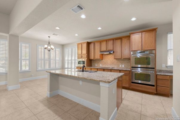 Chandelier, Interior, Kitchen, Recessed Lighting, Stainless Steel Appliances