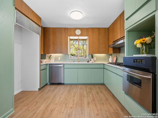 Interior, Kitchen, Stainless Steel Appliances, Wood Texture Flooring
