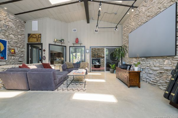 Fireplace, Interior, Living room, Pendant Lights, Stone Walls