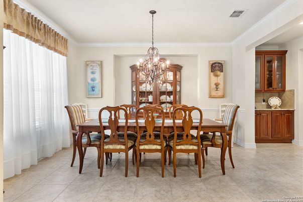 Chandelier, Dining room, Interior