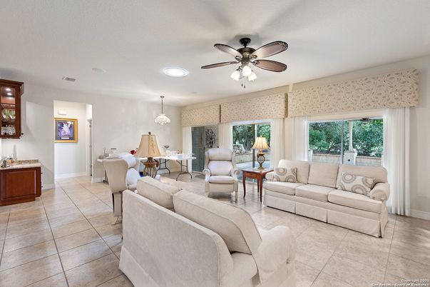 Chandelier, Dining room, Interior, Living room, Recessed Lighting