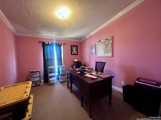 Home Office, Interior