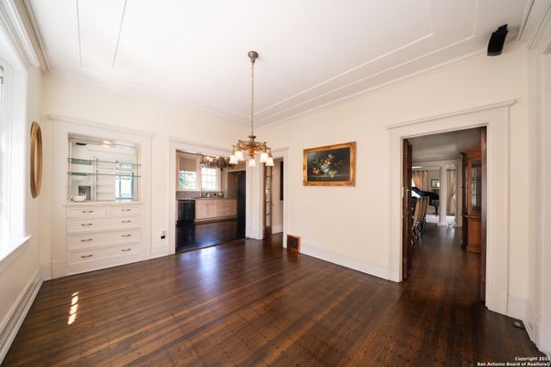 Chandelier, Empty room, Interior, Pendant Lights, Wood Texture Flooring
