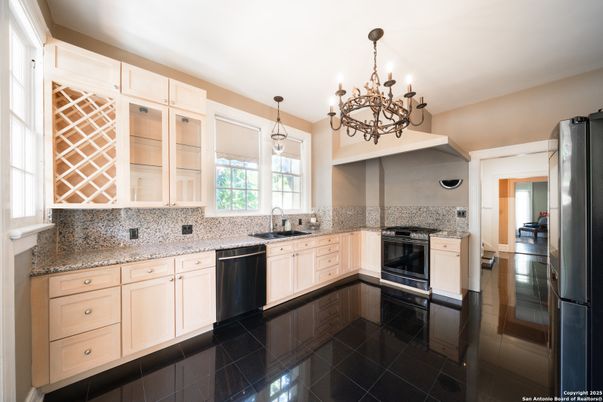 Chandelier, Interior, Kitchen, Pendant Lights