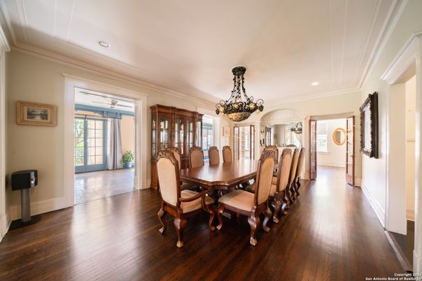 Dining room, Interior, Pendant Lights, Recessed Lighting, Wood Texture Flooring