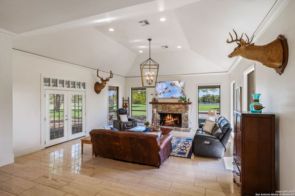 Fireplace, Interior, Living room, Pendant Lights, Recessed Lighting