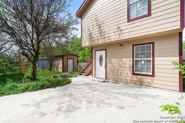 Backyard, Exterior