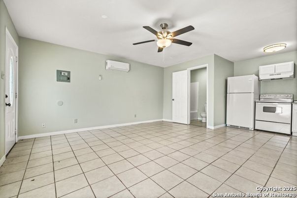 Empty room, Interior, Kitchen
