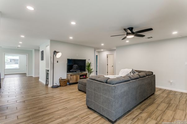 Interior, Living room, Recessed Lighting, Wood Texture Flooring