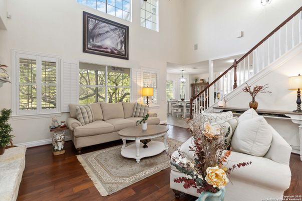Dining room, Interior, Living room, Pendant Lights, Wood Texture Flooring