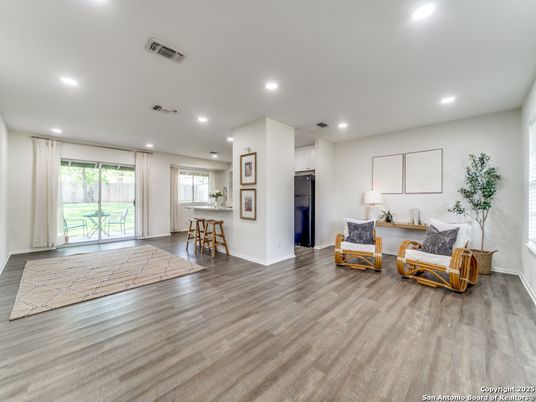 Interior, Recessed Lighting, Wood Texture Flooring