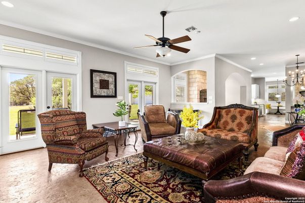 Interior, Living room, Pendant Lights, Recessed Lighting