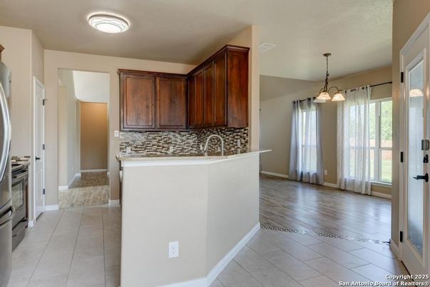 Interior, Kitchen, Pendant Lights, Wood Texture Flooring