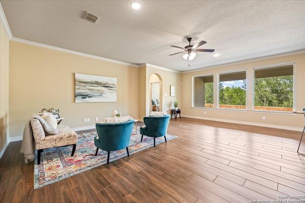 Interior, Living room, Recessed Lighting, Wood Texture Flooring