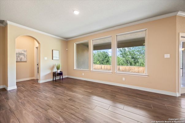 Empty room, Interior, Recessed Lighting, Wood Texture Flooring