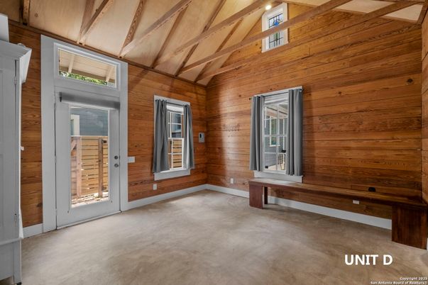 Empty room, Interior, Wooden Beams, Wooden Ceilings, Wooden Walls