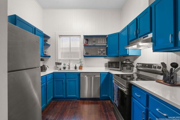 Interior, Kitchen, Stainless Steel Appliances, Wood Texture Flooring