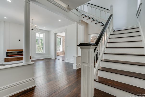 Chandelier, Interior, Recessed Lighting, Wood Texture Flooring