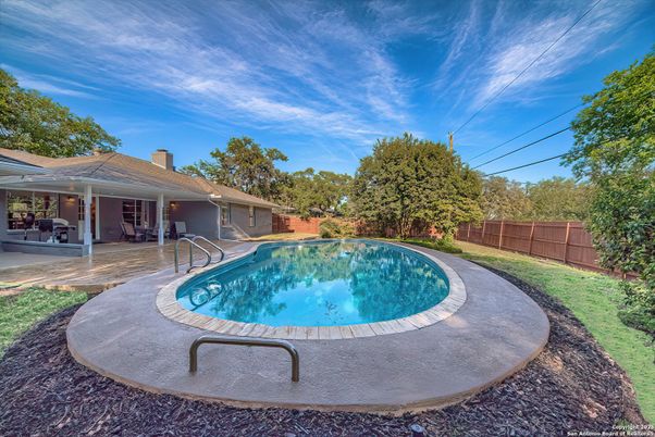Backyard, Exterior, Pool