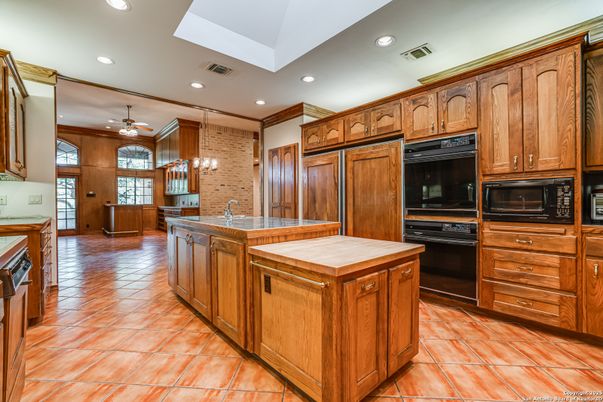 Chandelier, Interior, Kitchen, Pendant Lights, Recessed Lighting, Tile Countertops