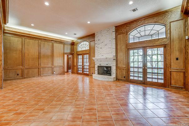 Empty room, Fireplace, Interior, Recessed Lighting
