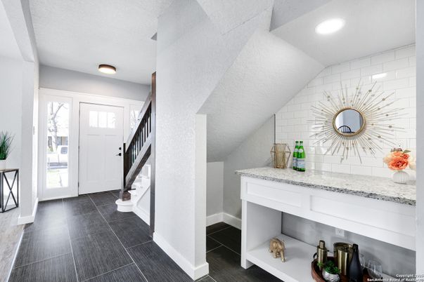 Interior, Recessed Lighting