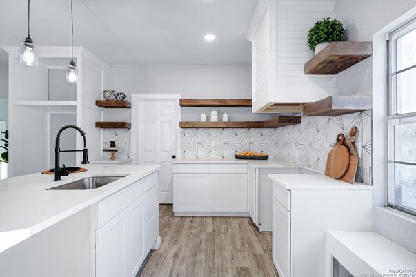 Interior, Kitchen, Pendant Lights, Recessed Lighting, Wood Texture Flooring