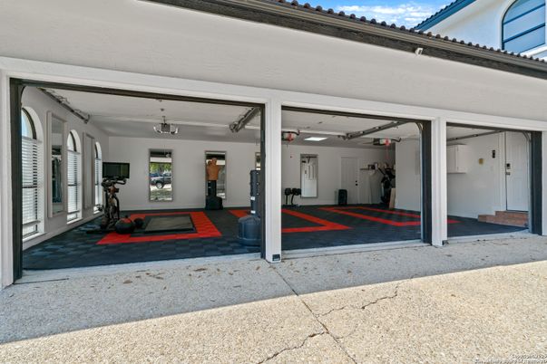 Fitness Equipment, Garage, Interior