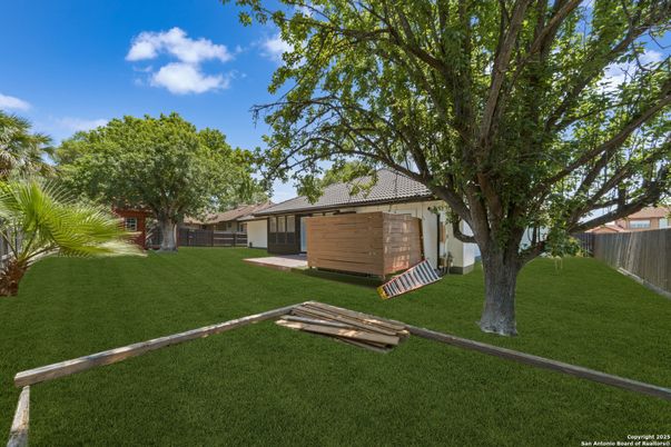 Backyard, Exterior
