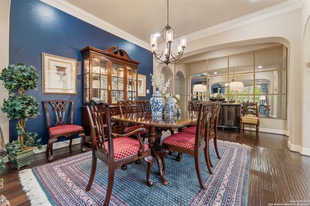 Chandelier, Dining room, Interior, Recessed Lighting, Wood Texture Flooring