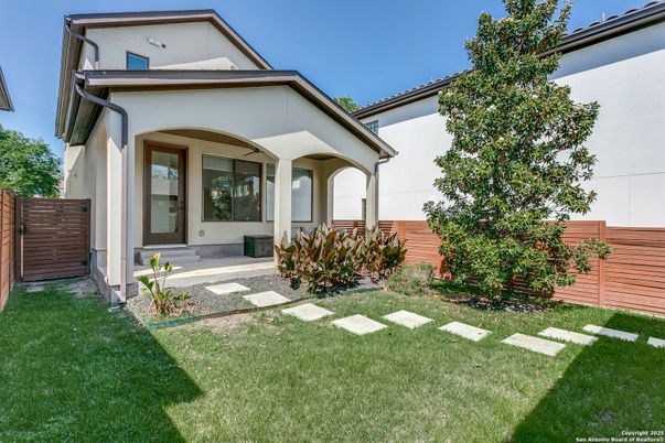 Backyard, Exterior