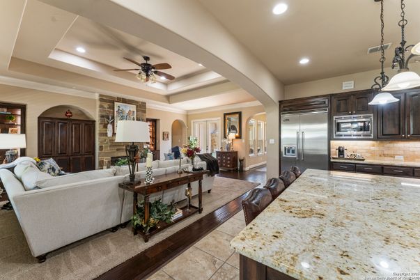 Interior, Kitchen, Living room, Pendant Lights, Recessed Lighting, Stainless Steel Appliances