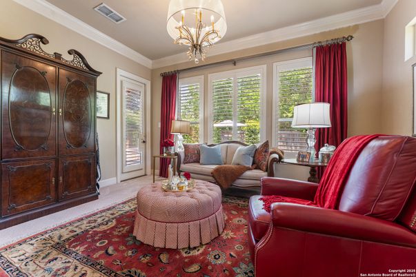 Chandelier, Interior, Living room
