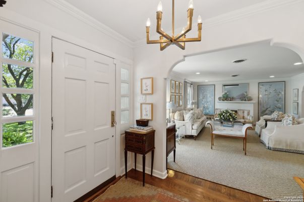 Chandelier, Interior, Living room, Recessed Lighting, Wood Texture Flooring