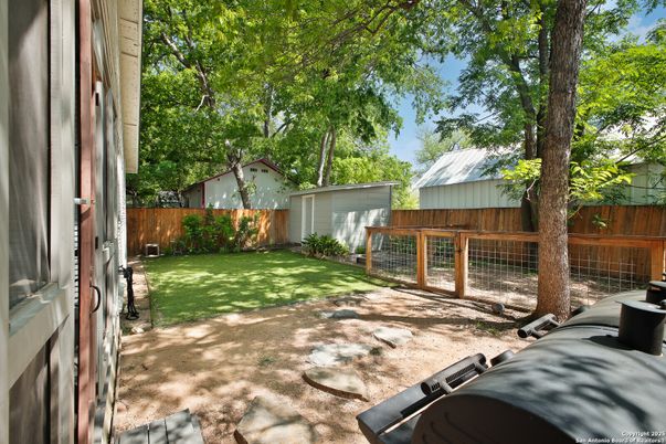 Backyard, Exterior